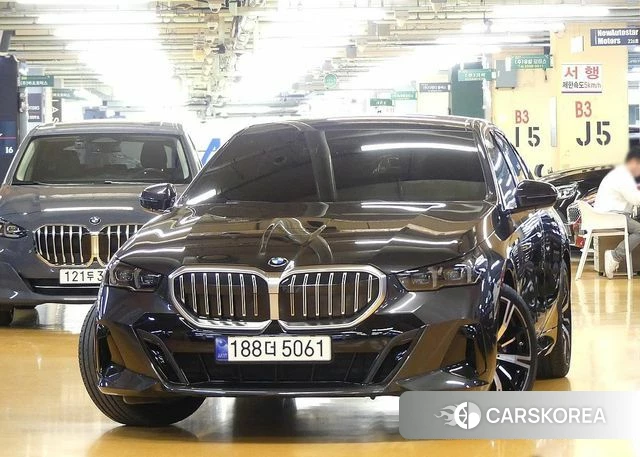 BMW 5 Series (G60) id 4248792 из Кореи 13