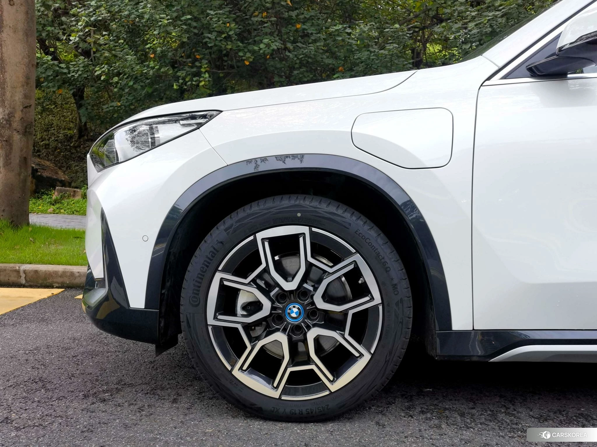 BMW iX1 id 4420080 из Китая 10