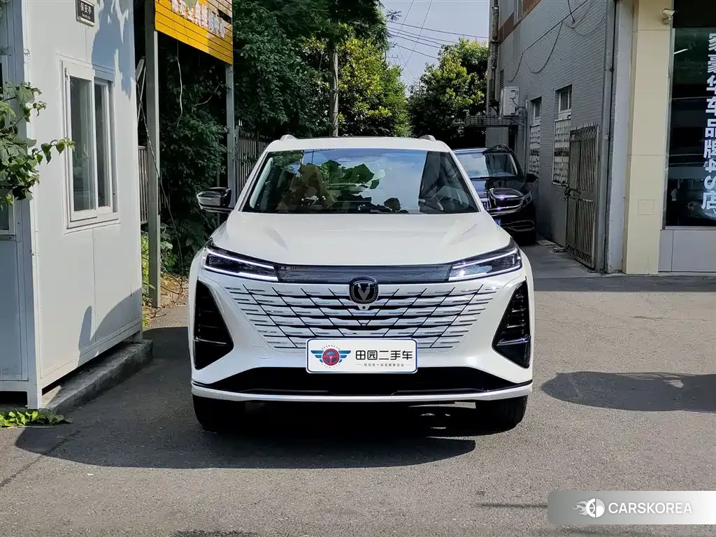 Chang'an Changan CS75PLUS 2025 Белый из Китая, фото 4