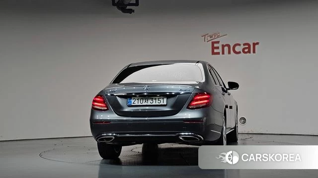 Mercedes-Benz E-Class W213 id 4785325 из Кореи 23