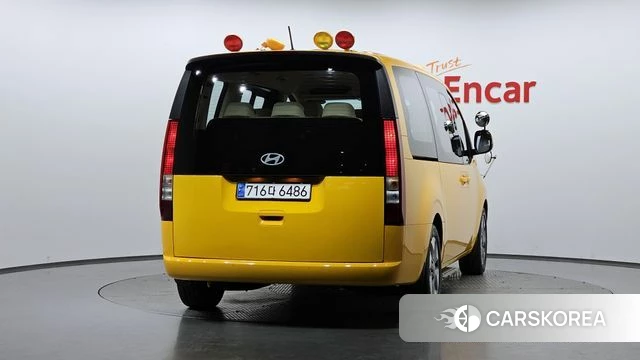 Hyundai Staria id 4349344 из Кореи 23
