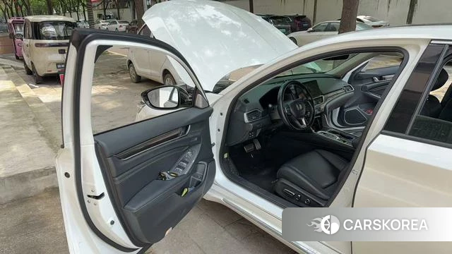 Honda Accord 2023 Белый из Китая, фото 6