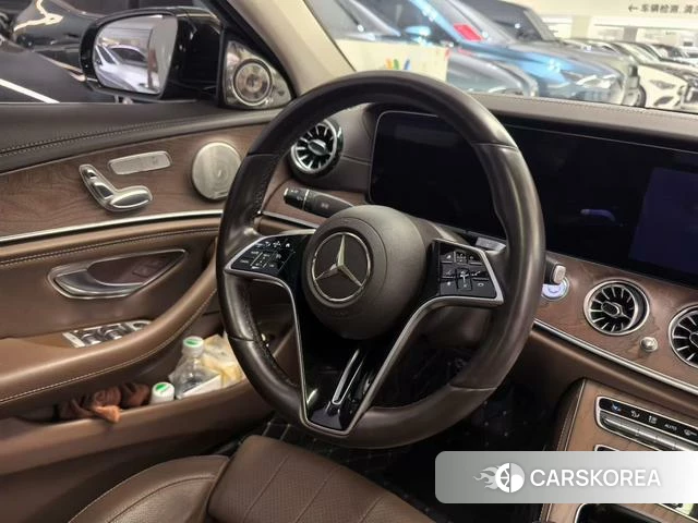 Mercedes-Benz E-class 2022 Черный из Китая, фото 3