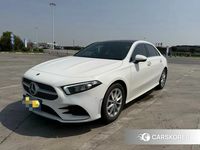Mercedes-Benz Class A 2022 Белый из Китая, фото 3