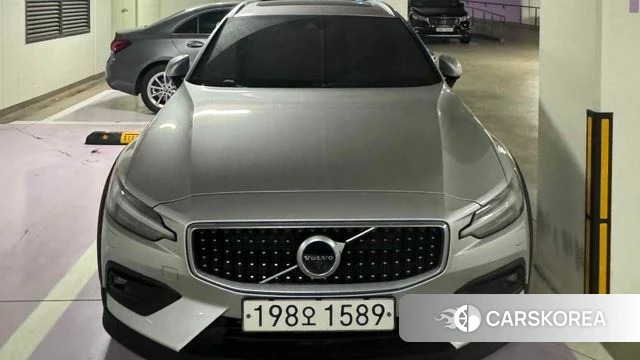 Volvo V60 Cross-Country 2nd Generation id 3965231 из Кореи 8