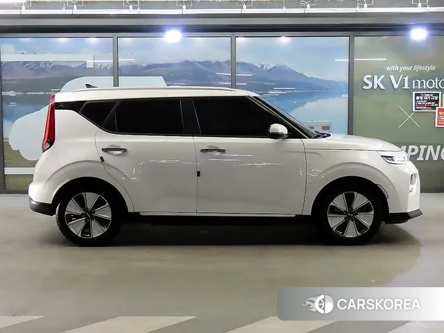 Kia Soul Booster EV id 3766382 из Кореи 13