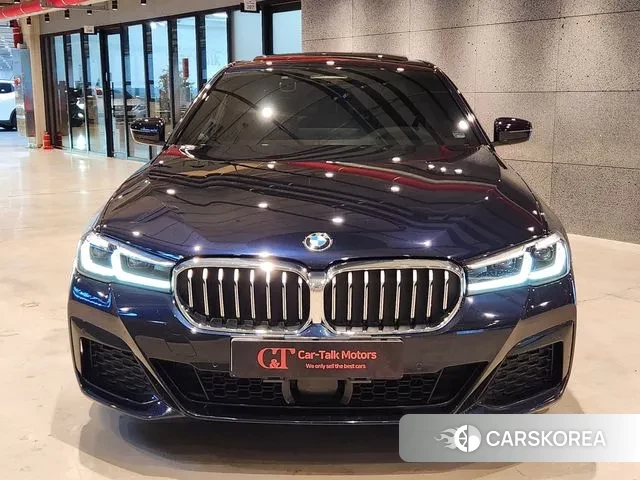 BMW 5 Series (G30) id 3463968 из Кореи 13