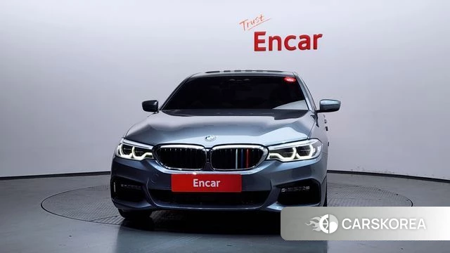 BMW 5 Series (G30) id 4465722 из Кореи 13