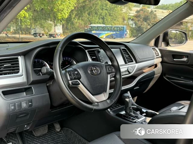 Toyota Highlander id 4278239 из Китая 9