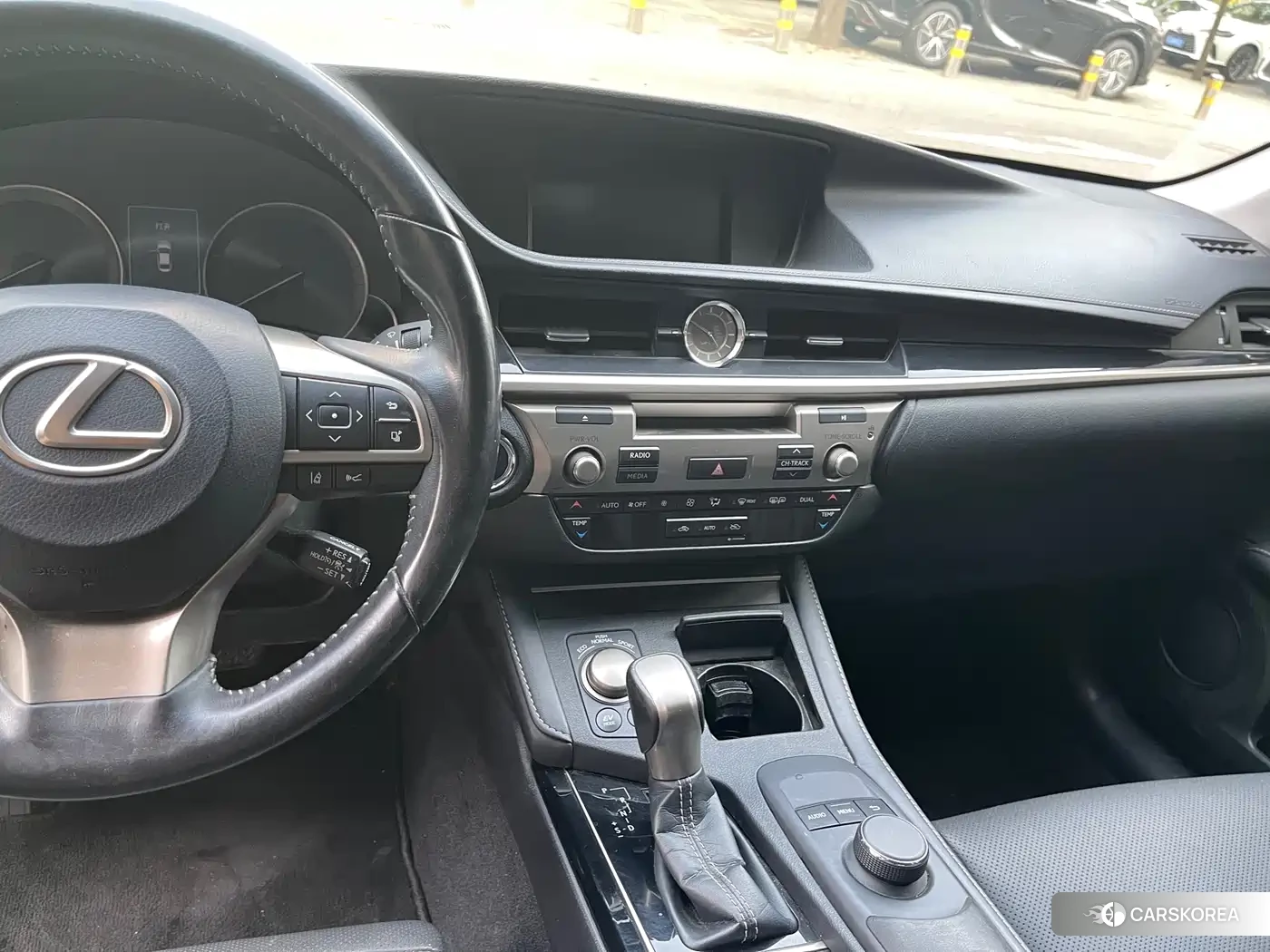 Lexus ES id 4553879 из Китая 17