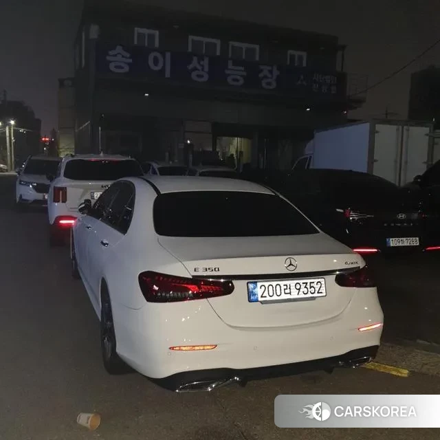 Mercedes-Benz E-Class W213 2023 Черный из Кореи, фото 3