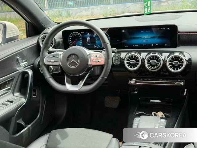 Mercedes-Benz Class A 2021 Белый из Китая, фото 3