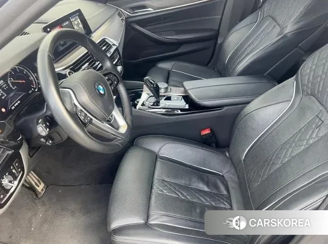 BMW 5 Series (G30) 2018 Серый из Кореи, фото 3