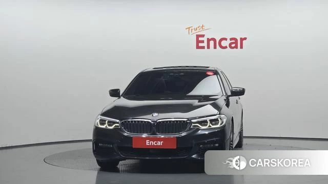 BMW 5 Series (G30) id 4251276 из Кореи 23