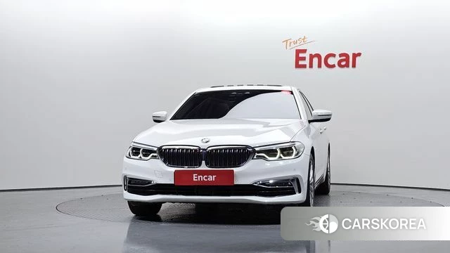 BMW 5 Series (G30) id 3917182 из Кореи 13