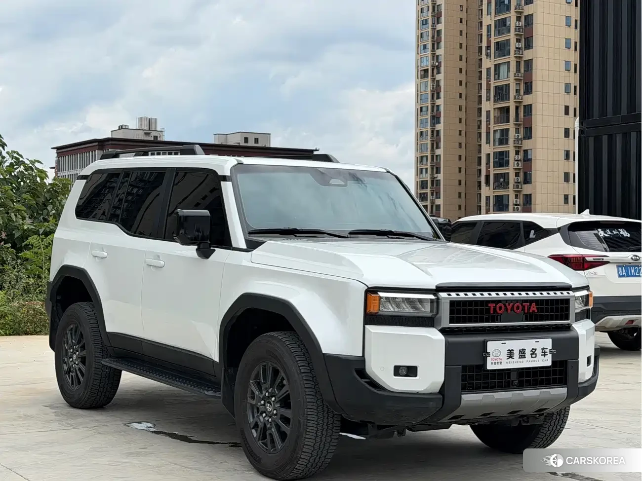Toyota Prado 2024 Белый из Китая, фото 4