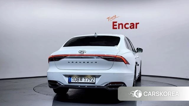 Hyundai The New Grandeur IG id 3799932 из Кореи 13
