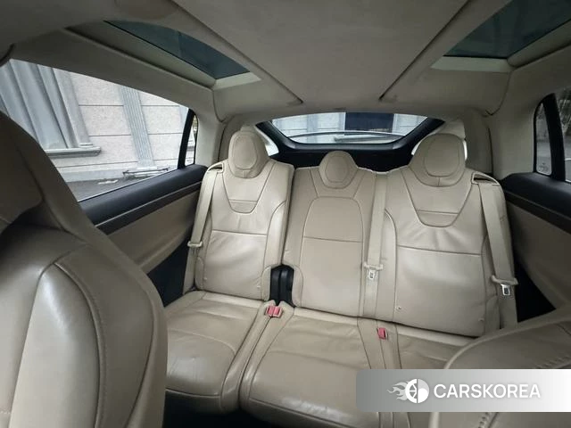 Tesla Model X id 4239014 из Китая 13