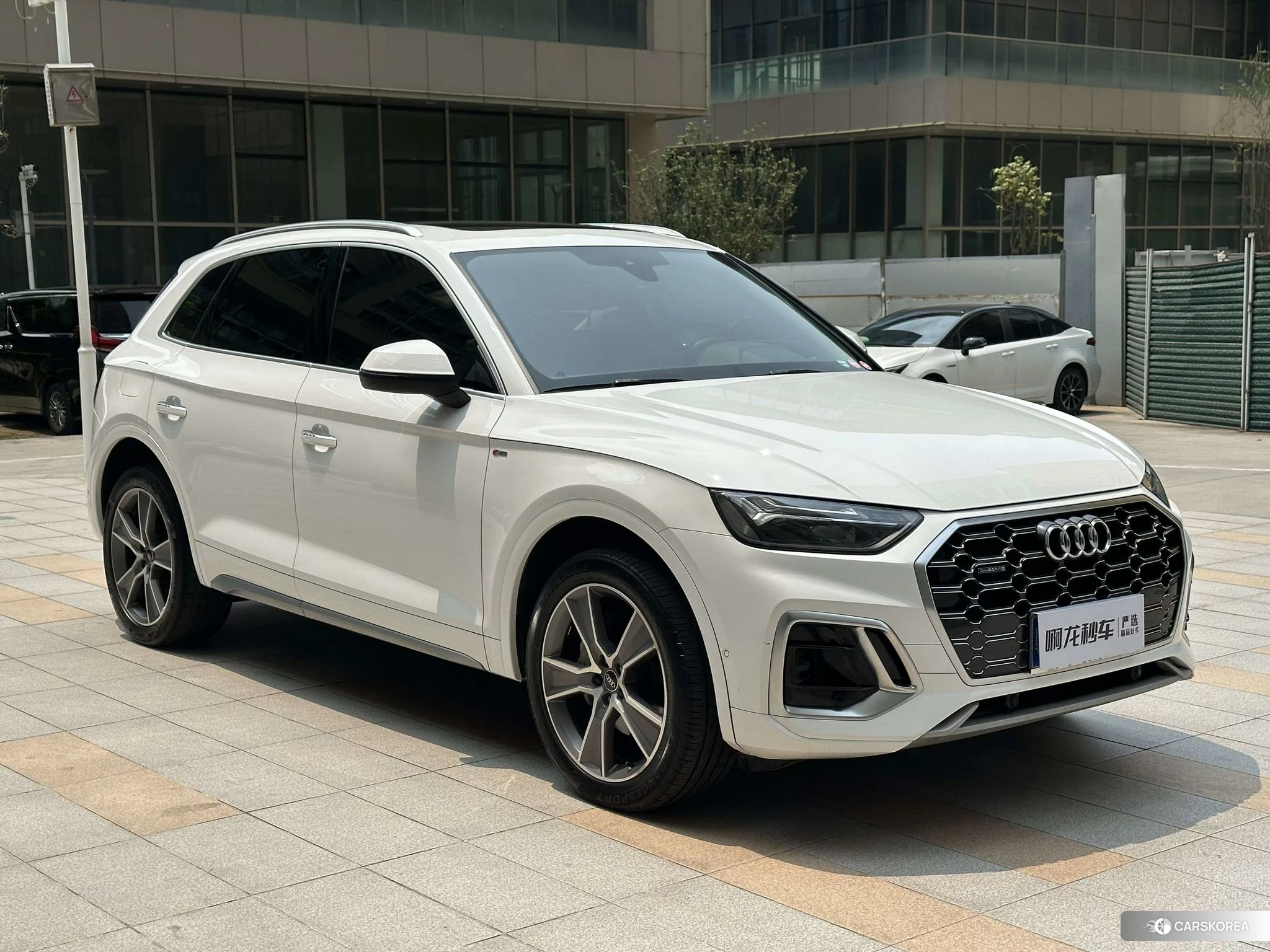 Audi Q5L id 4455079 из Китая 20