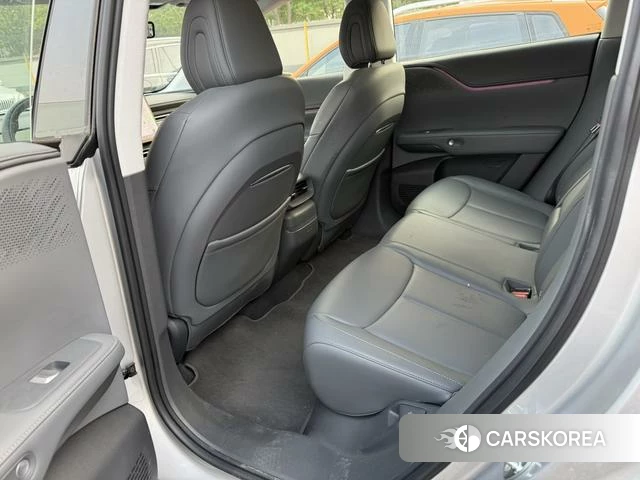 Xiaopeng Motors Xiaopeng G6 2025 Серебристо-серый из Китая, фото 3