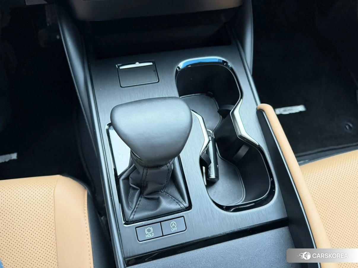 Lexus ES 2022 Серебристо-серый из Китая, фото 6
