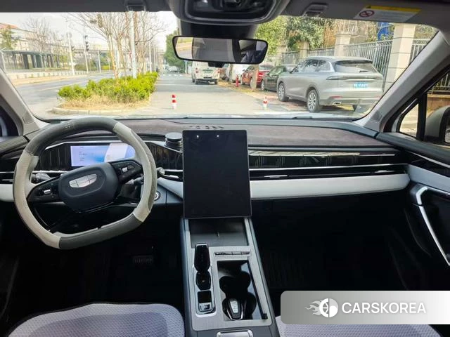 Geely Automobile Boyue L 2025 Серебристо-серый из Китая, фото 3