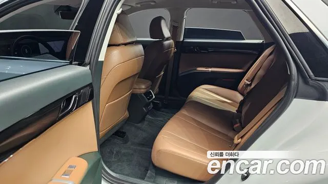 Hyundai Grandeur (GN7) id 2640028 из Кореи 13