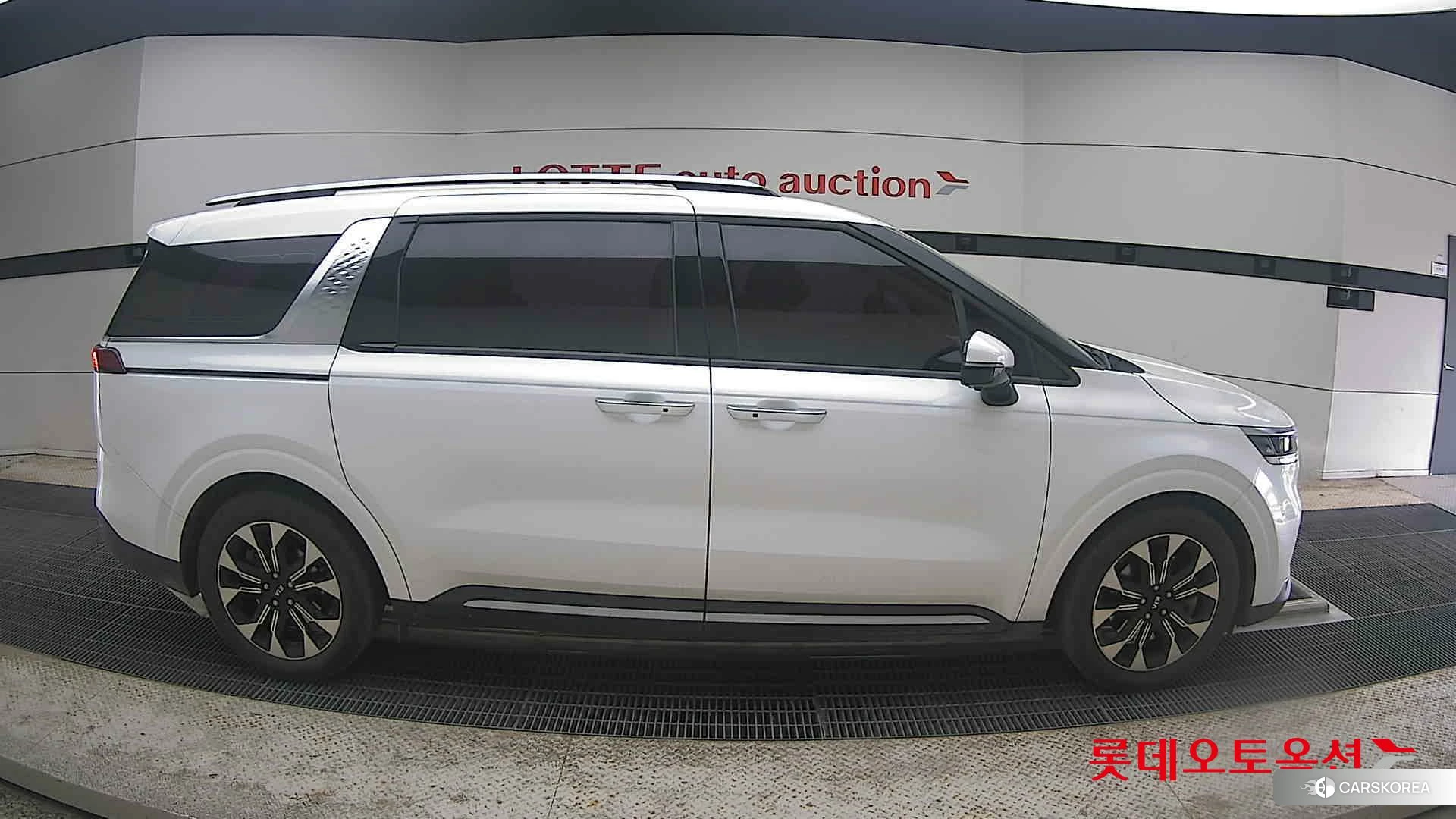 Kia Carnival Limousine id 4289576 из Кореи 23