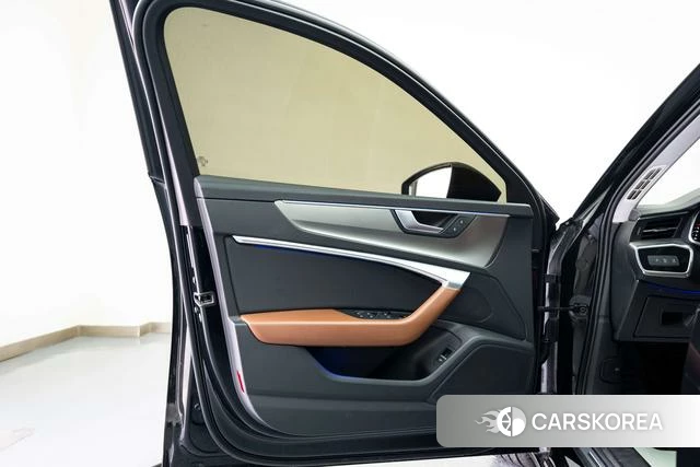 Audi A6L id 4291088 из Китая 18