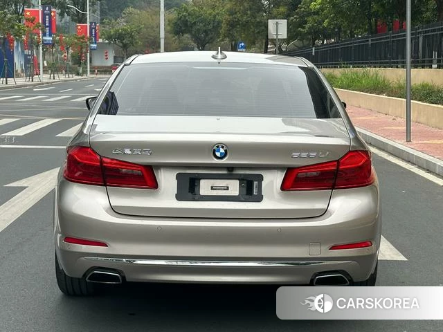 BMW 5 series id 4221423 из Китая 12