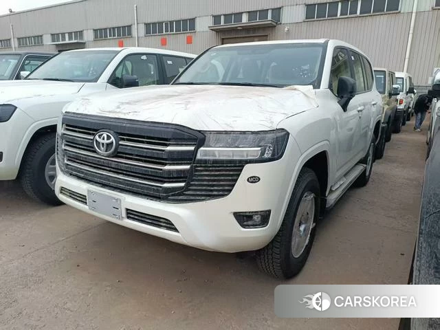 Toyota Land Cruiser (imported) 2026 Белый из Китая, фото 3