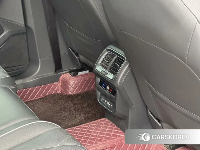 Volkswagen Tiguan L id 4297225 из Китая 15