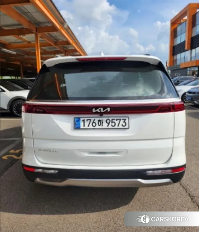 Kia Carnival 4th generation 2023 Белый из Кореи, фото 3