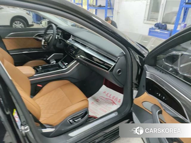 Audi A8 2025 Черный из Китая, фото 3