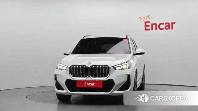 BMW iX1 (U11) id 3426662 из Кореи 13