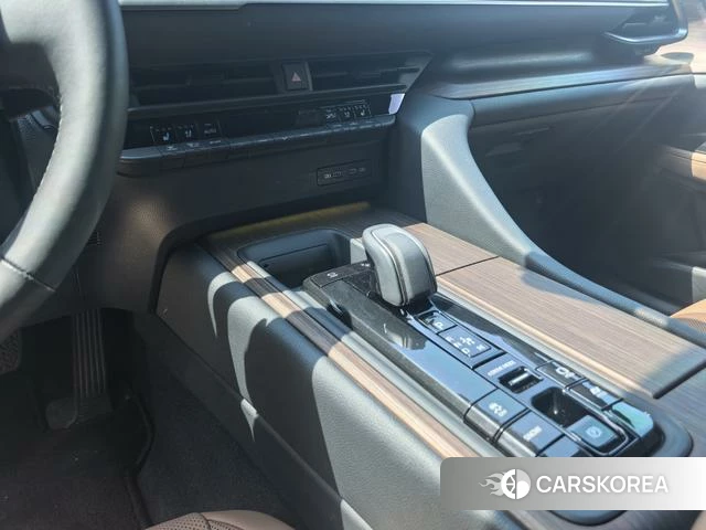 Toyota Crown (imported) 2026 Черный из Китая, фото 6