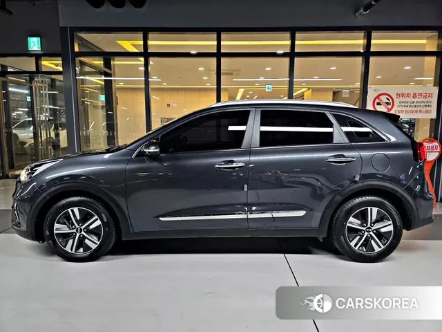 Kia The New Niro id 3573164 из Кореи 13