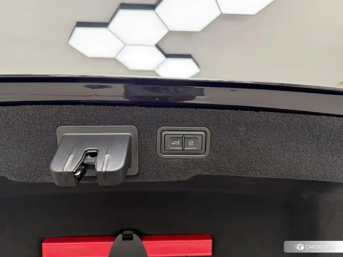 Audi A8 id 4628386 из Китая 15