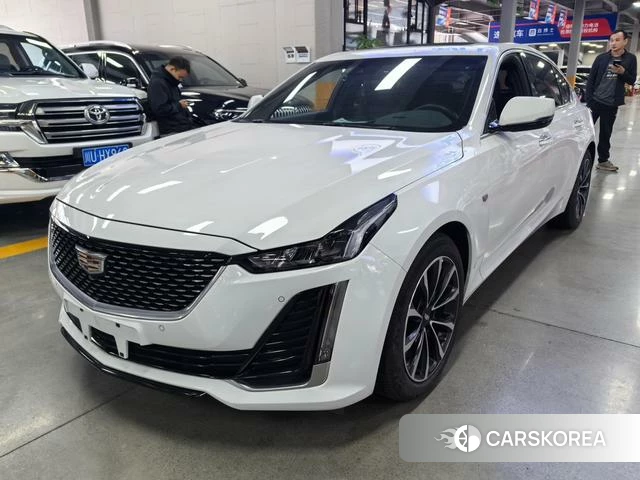 Cadillac CT5 2022 Белый из Китая, фото 3