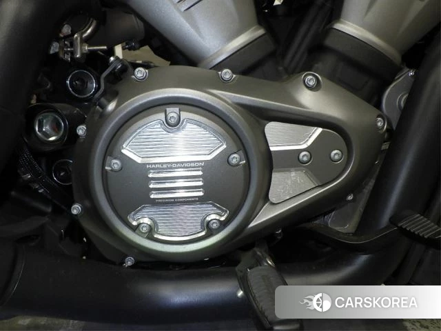 Engine photo