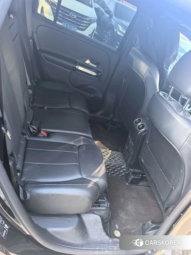 Mercedes-Benz GLB 2022 Черный из Китая, фото 3
