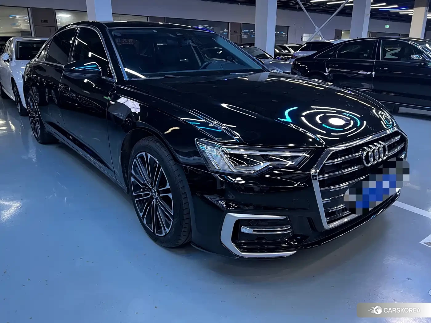 Audi A6L id 4547427 из Китая 10