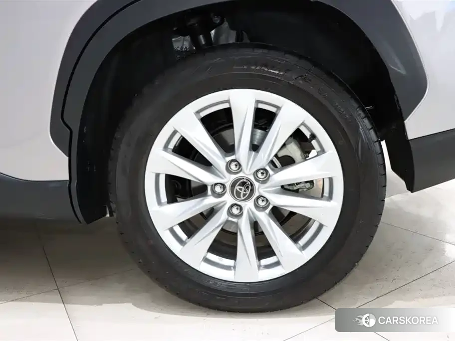 Toyota Corolla id 4583694 из Китая 13