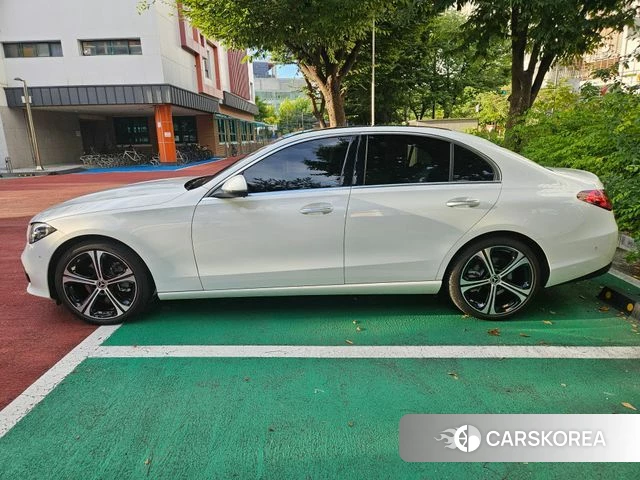 Mercedes-Benz C-Class W206 2023 Белый из Кореи, фото 3