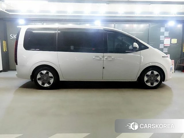 Hyundai Staria id 4366366 из Кореи 13