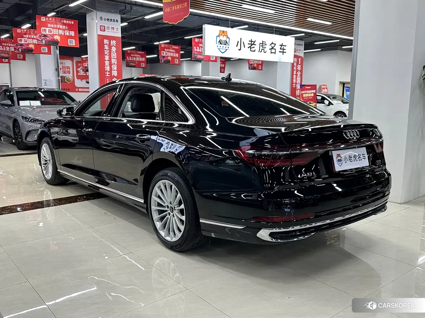 Audi A8 id 4589386 из Китая 12