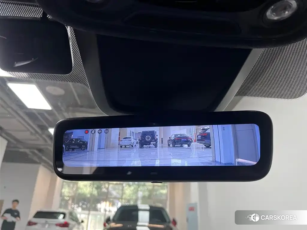 Audi A7L id 4546582 из Китая 10