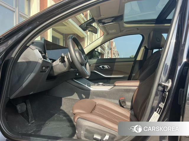 BMW 3 series 2023 Синий из Китая, фото 3