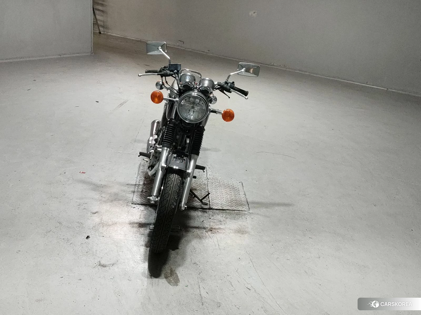 Проданный Yamaha SR 400 2015 из Японии, фото 2