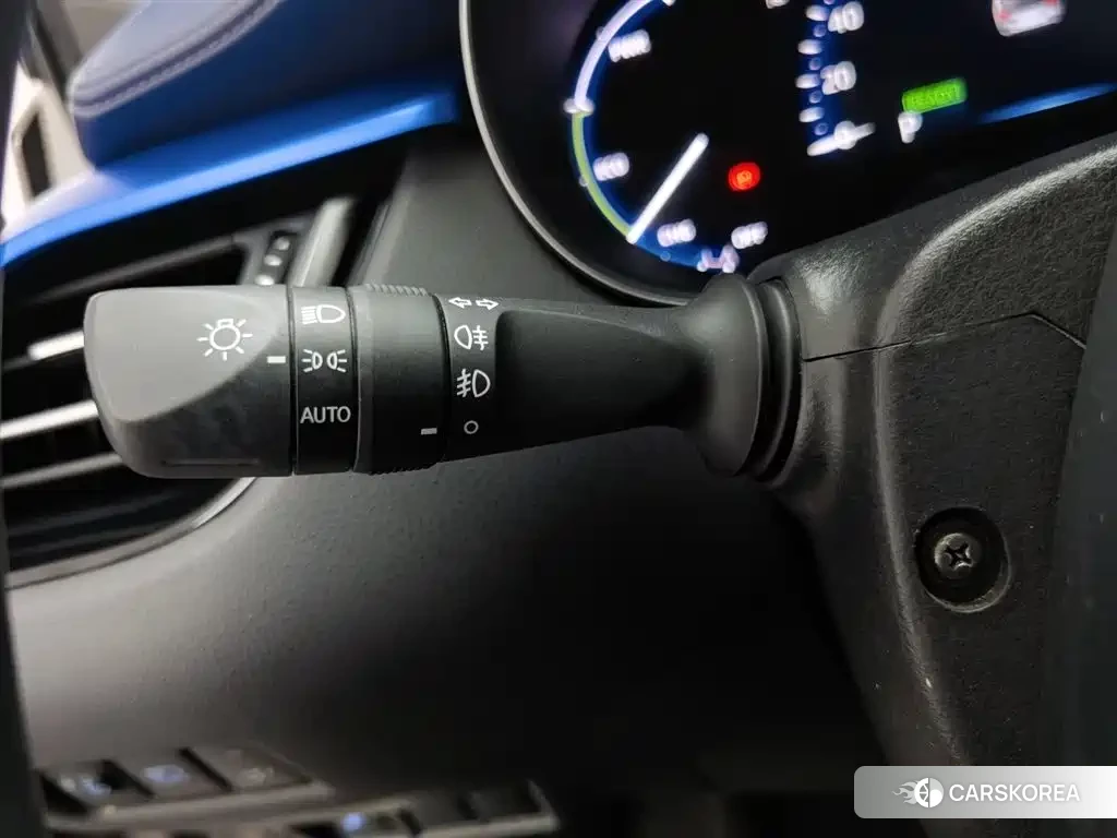 Toyota C-HR id 4570348 из Китая 17